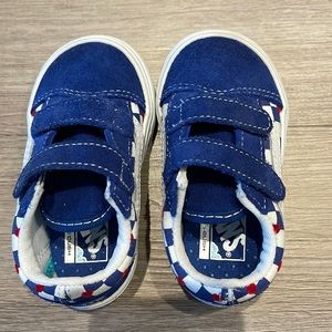 Toddler Vans size 5 hard to find blue with hearts and checkers. Comfy Cush Vans